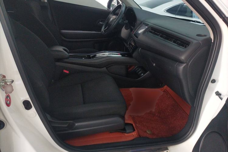 Used Everus VE-1 2021 Travel Edition Right Front Seat