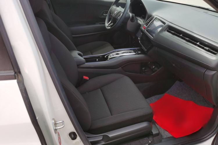 Used Everus VE-1 2021 Travel Edition Right Front Seat