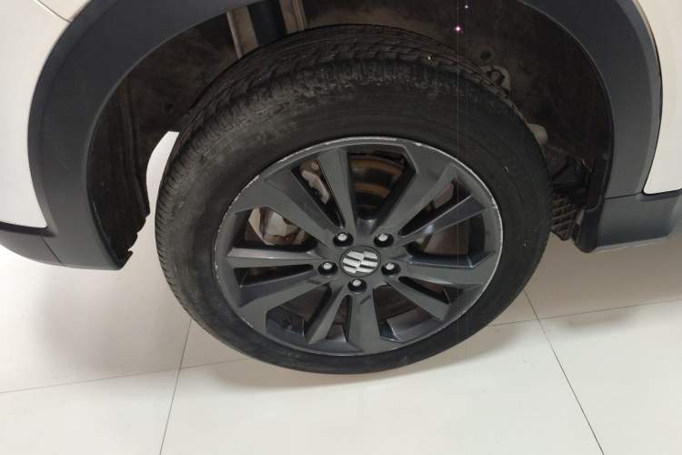 Used Everus VE-1 2021 Comfort Edition Right Rear Wheel Hub