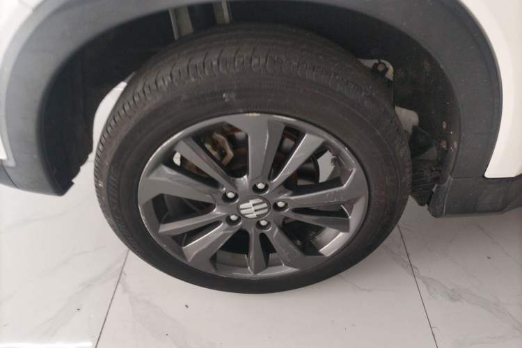 Used Everus VE-1 2021 Travel Edition Right Rear Wheel Hub