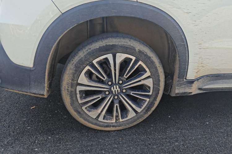 Used Everus VE-1 2021 S Pirelli Luxury Edition Right Rear Wheel Hub