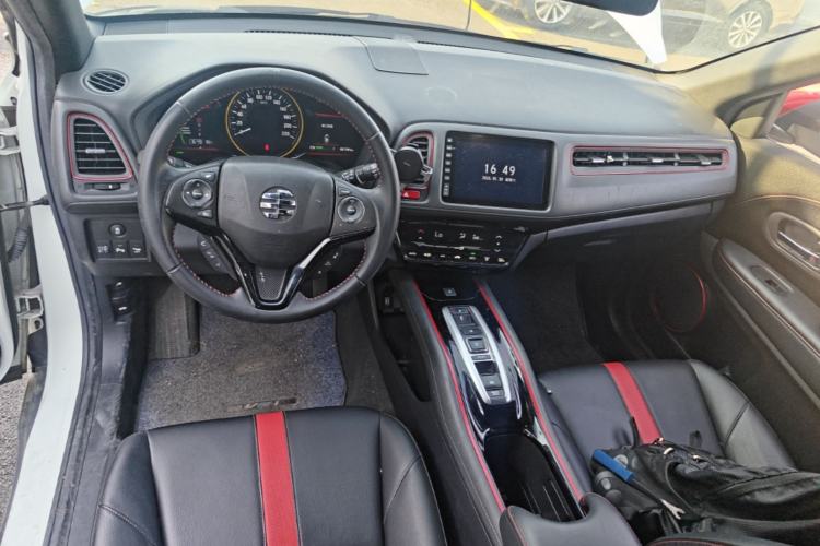 Used Everus VE-1 2021 S Pirelli Luxury Edition Steering Wheel