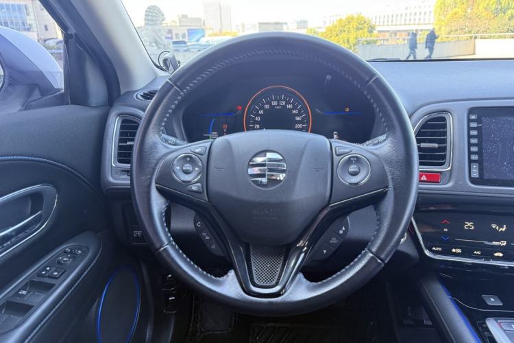 Used Everus VE-1 2021 Comfort Edition Steering Wheel