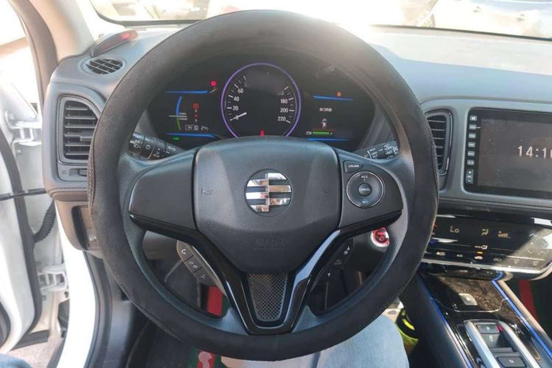 Used Everus VE-1 2021 Travel Edition Steering Wheel