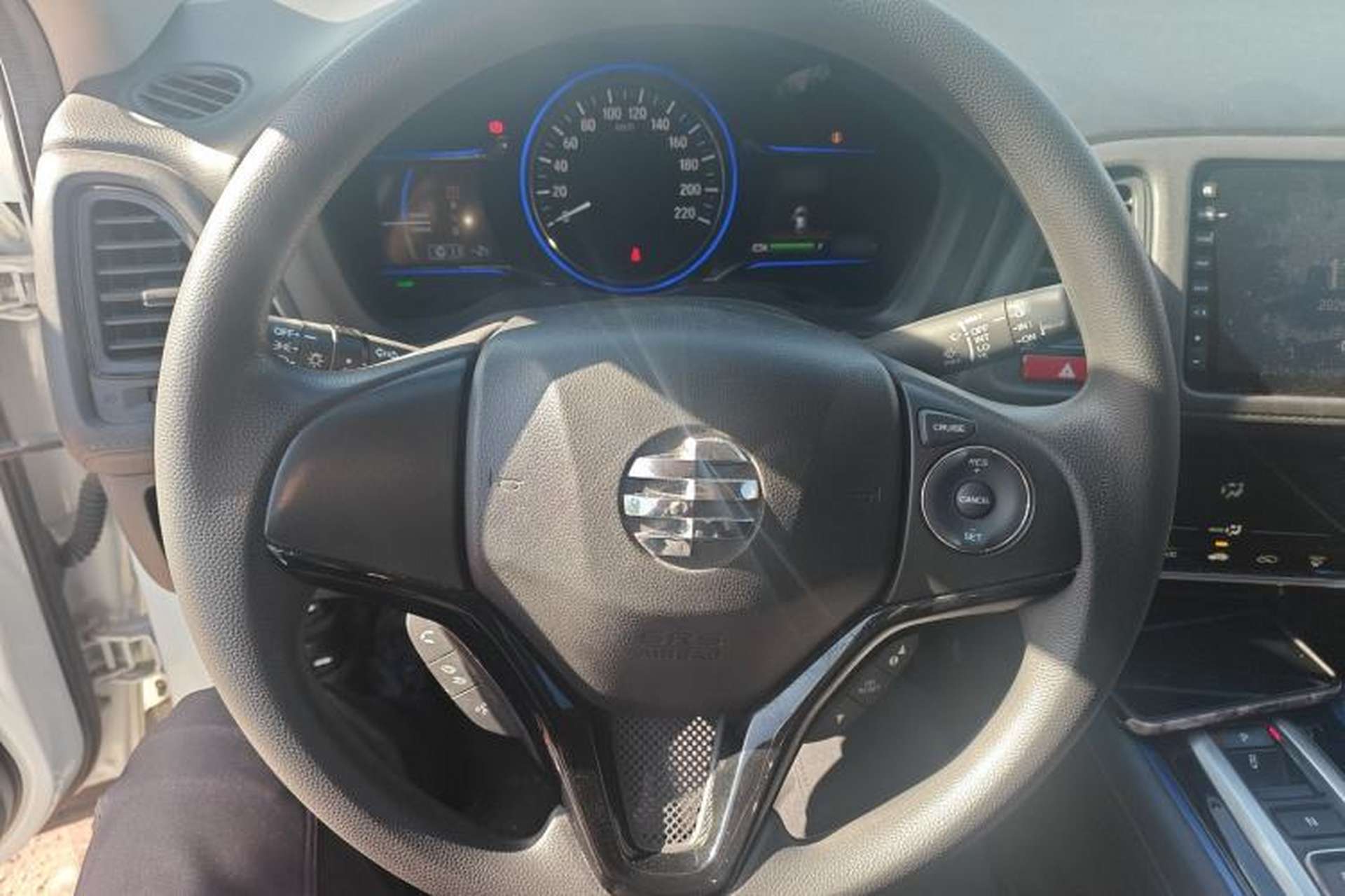 Used Everus VE-1 2021 Travel Edition Steering Wheel
