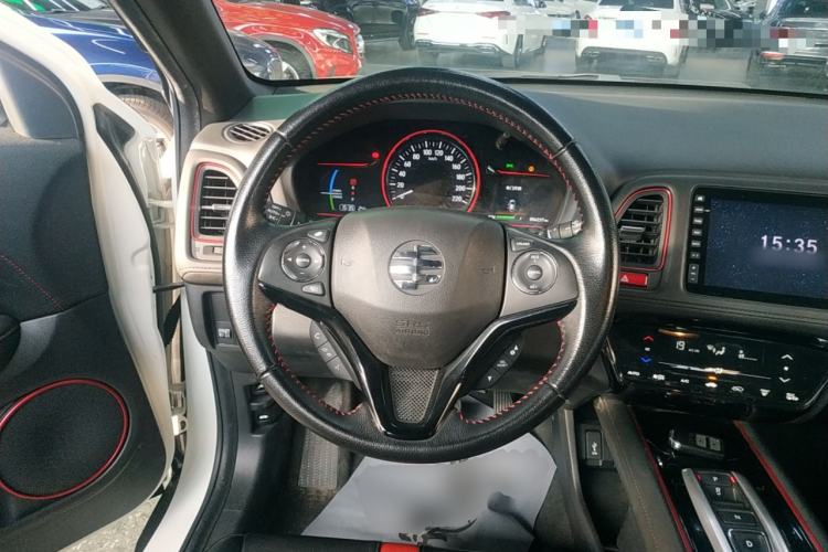 Used Everus VE-1 2021 S Pirelli Edition Steering Wheel