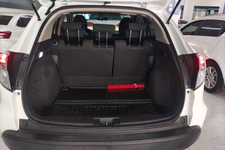 Used Everus VE-1 2021 Travel Edition Trunk