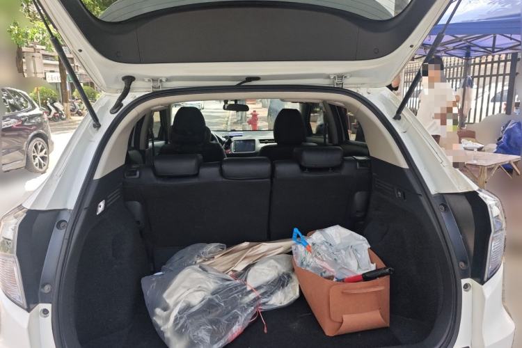 Used Everus VE-1 2021 Travel Edition Trunk