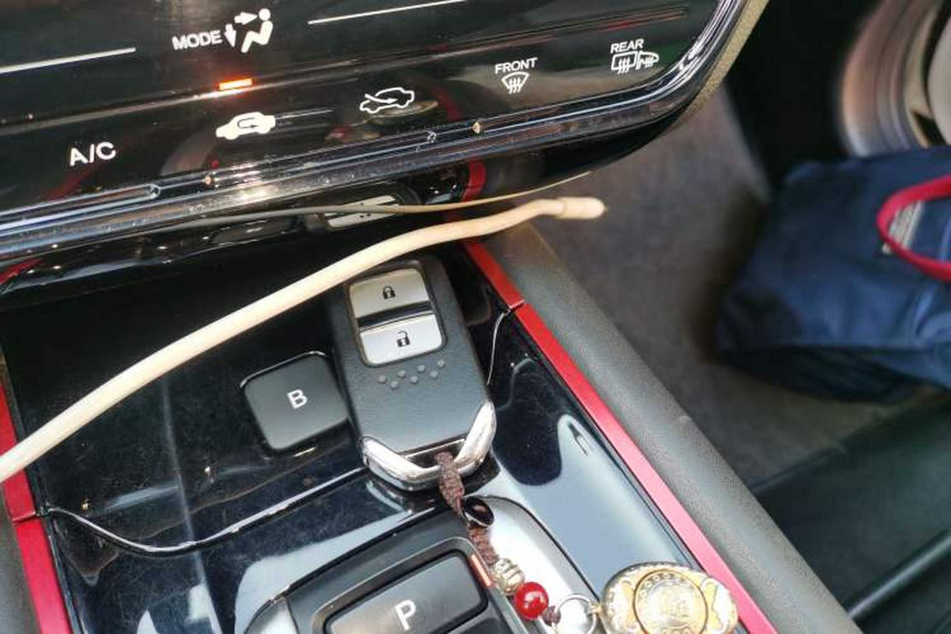Used Everus VE-1 2021 S Pirelli Edition Vehicle Key