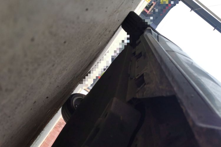 Used Everus VE-1 2022 TA Leading Edition Chassis Front Right