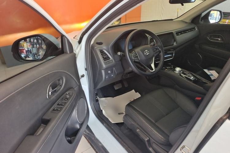 Used Everus VE-1 2022 TA Leading Edition Driver Seat