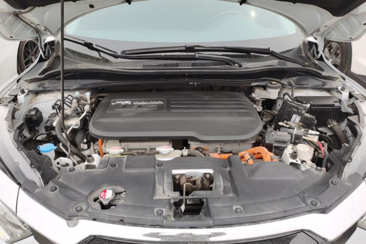 Used Everus VE-1 2022 TA Leading Edition Engine Bay