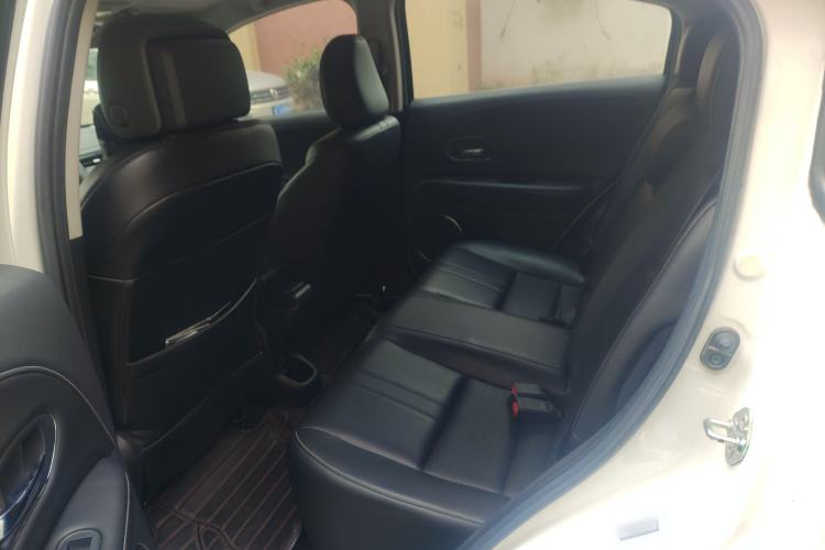 Used Everus VE-1 2022 TA Leading Edition Left Rear Seat