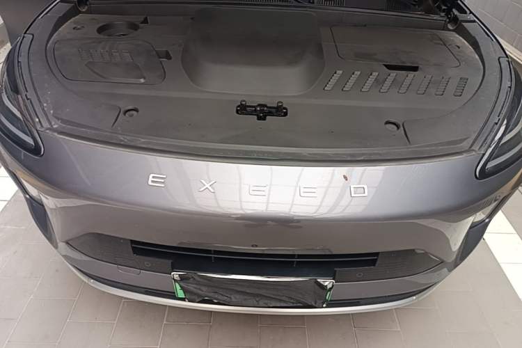 Used EXEED ET5 2026 210 LiDAR Smart Luxury Edition Engine Bay