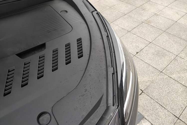 Used EXEED ET5 2026 210 LiDAR Smart Luxury Edition Engine Bay Left