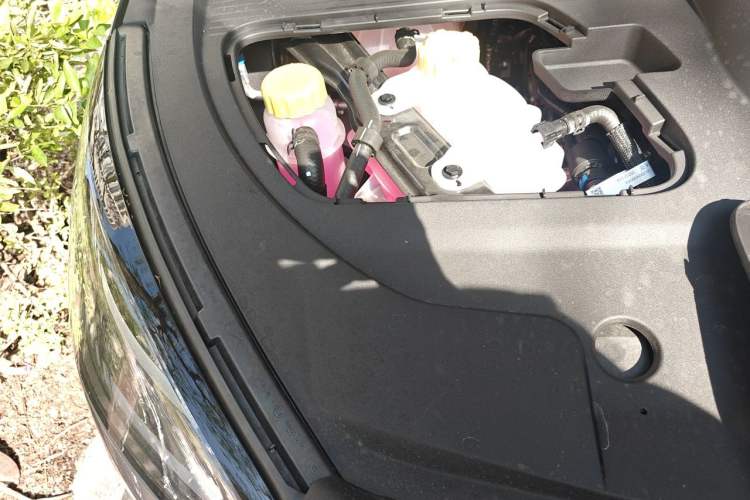 Used EXEED ET5 2026 210 LiDAR Smart Luxury Edition Engine Bay Right