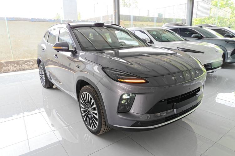 Used EXEED ET5 2026 210 LiDAR Smart Luxury Edition Front Right 45 Deg