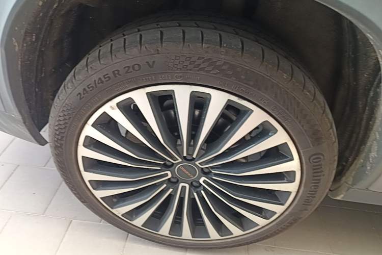 Used EXEED ET5 2026 210 LiDAR Smart Luxury Edition Right Rear Wheel Hub