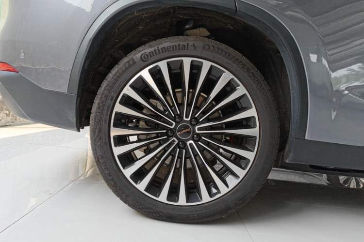 Used EXEED ET5 2026 210 LiDAR Smart Luxury Edition Right Rear Wheel Hub