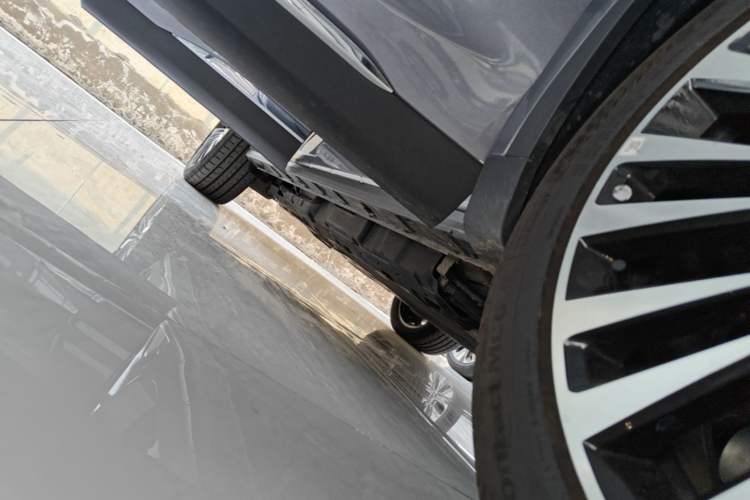 Used EXEED ET5 2026 210 LiDAR Smart Luxury Edition Right Side Sill