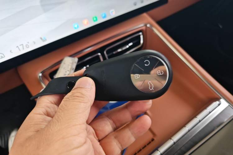 Used EXEED ET5 2026 210 LiDAR Smart Luxury Edition Vehicle Key