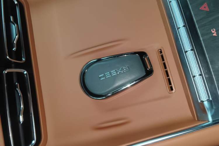Used EXEED ET5 2026 210 LiDAR Smart Luxury Edition Vehicle Key