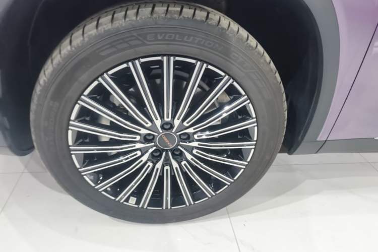 Used EXEED ET5 2026 210 LiDAR Smart Luxury Edition Left Front Wheel Hub