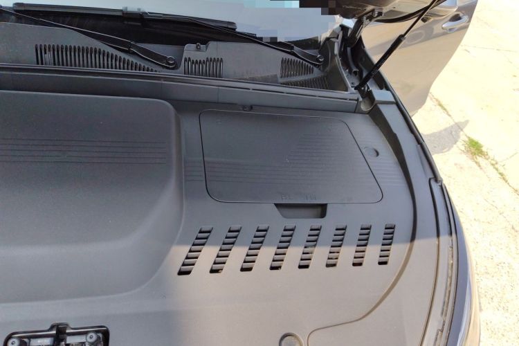 Used EXEED ET5 2026 210 LiDAR Smart Luxury Edition Engine Bay Left