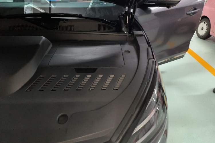 Used EXEED ET5 2026 210 LiDAR Smart Luxury Edition Engine Bay Left