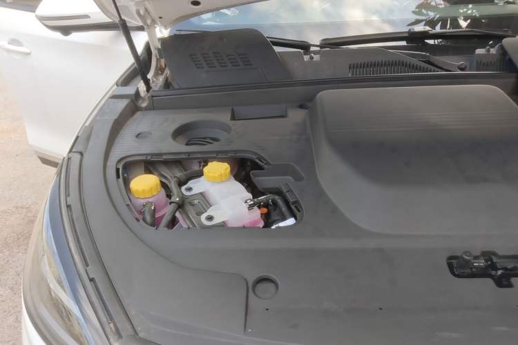 Used EXEED ET5 2026 210 LiDAR Smart Luxury Edition Engine Bay Right