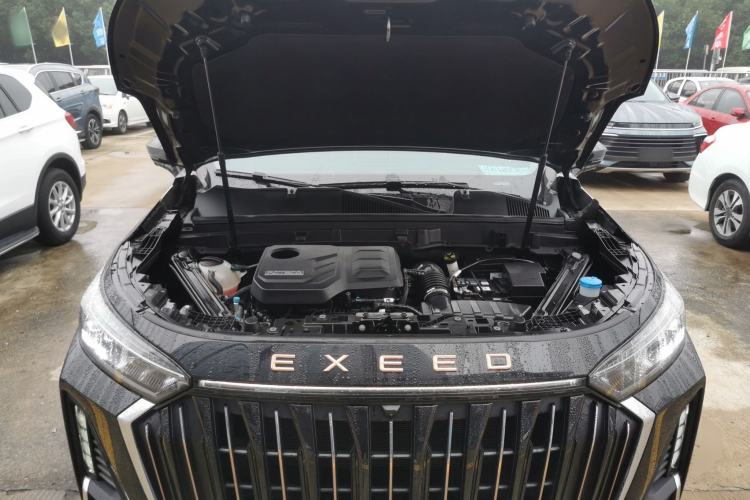 Used EXEED Lanyue 2023 400T Four-Wheel Drive Star Prestige Edition 6 Seats Engine Bay