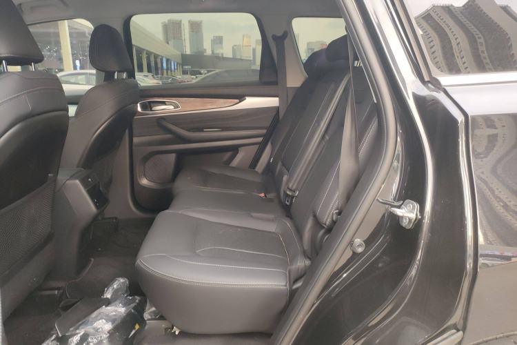 Used EXEED Lanyue 2021 400T Two-Wheel Drive Starlight Pro Edition 7-Seater Left Rear Seat