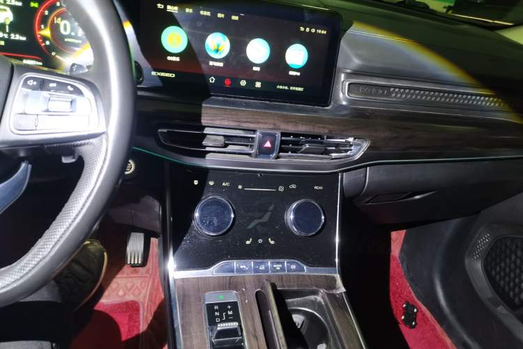 Used EXEED Lanyue 2021 390T Four-Wheel Drive Starry Edition Audio And AC Panel