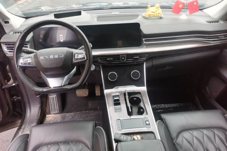 Used EXEED Lanyue 2021 400T Two-Wheel-Drive Xingrui Pro Edition 7-Seater Center Console