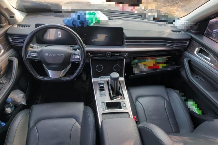 Used EXEED Lanyue 2021 290T Two-Wheel Drive Starry Edition Center Console