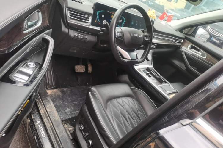 Used EXEED Lanyue 2021 400T Two-Wheel-Drive Xingrui Pro Edition 7-Seater Driver Seat