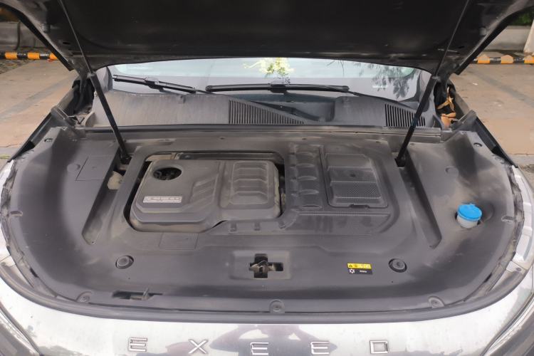 Used EXEED Lanyue 2021 400T Two-Wheel-Drive Xingrui Pro Edition 7-Seater Engine Bay