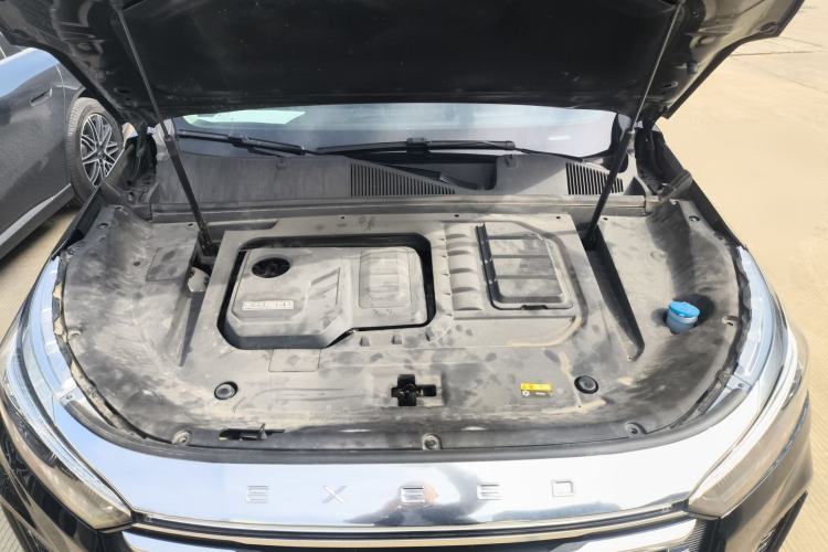 Used EXEED Lanyue 2021 390T Two-Wheel Drive StarRui Long-Range Version Engine Bay