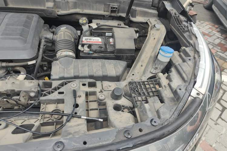Used EXEED Lanyue 2021 390T Two-Wheel Drive StarRui Long-Range Version Engine Bay Left
