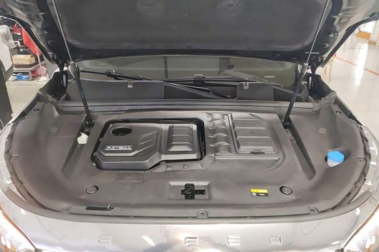 Used EXEED Lanyue 2021 390T Four-Wheel Drive Star Prestige Edition Engine Bay