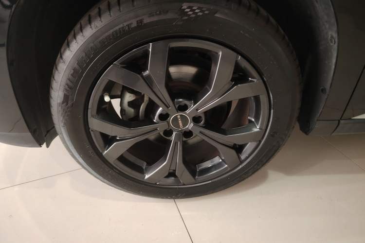 Used EXEED Lanyue 2021 390T Two-Wheel Drive Starry Long-Range Version Exterior 1