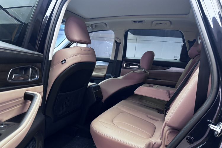 Used EXEED Lanyue 2021 390T Four-Wheel Drive Starry Edition Interior 2