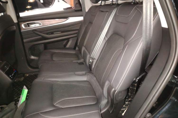 Used EXEED Lanyue 2021 390T Two-Wheel Drive Starry Long-Range Version Interior 4