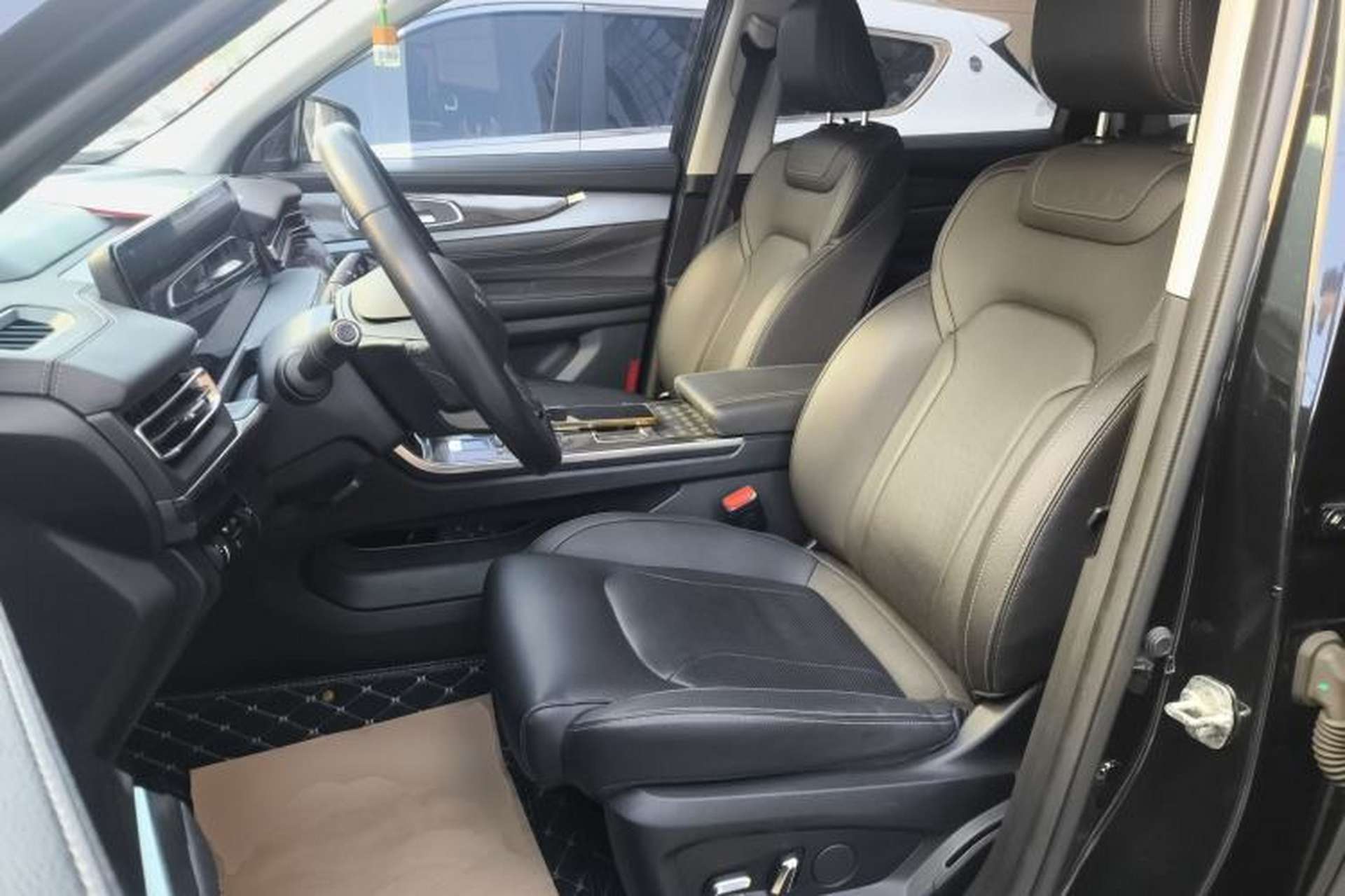 Used EXEED Lanyue 2021 390T Two-Wheel Drive Starry Long-Range Version Left Front Seat