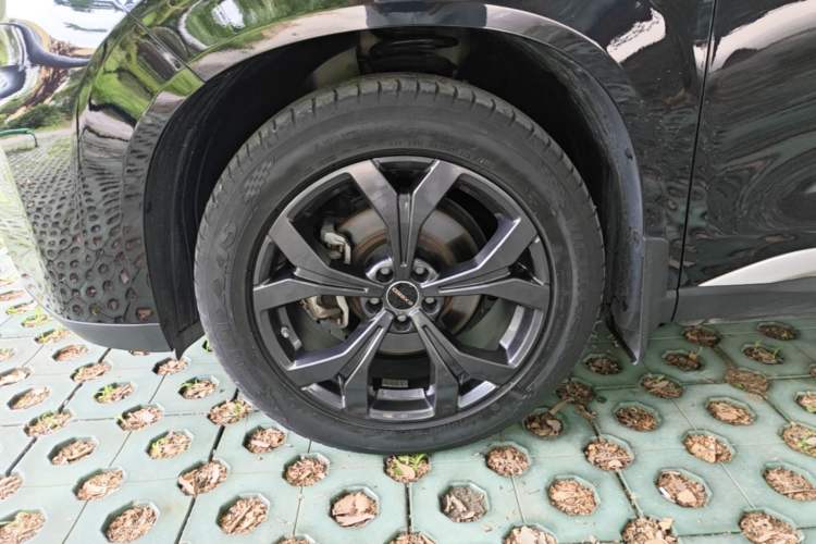 Used EXEED Lanyue 2021 390T Four-Wheel Drive Starry Edition Left Front Wheel Hub