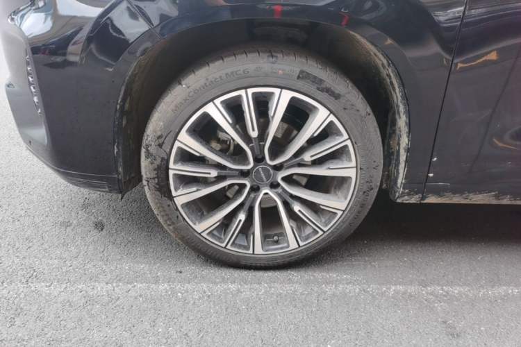 Used EXEED Lanyue 2021 400T Two-Wheel-Drive Xingrui Pro Edition 7-Seater Left Front Wheel Hub