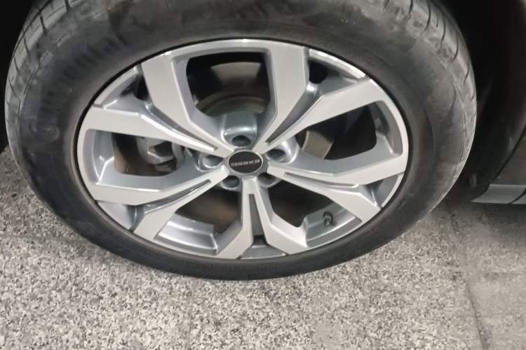 Used EXEED Lanyue 2021 400T Two-Wheel Drive Starlight Pro Edition 7-Seater Left Front Wheel Hub