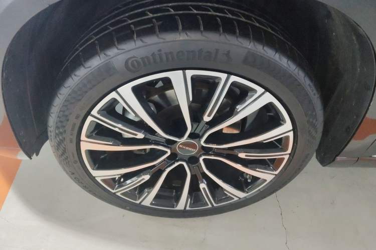Used EXEED Lanyue 2021 390T Four-Wheel Drive Star Prestige Edition Left Front Wheel Hub