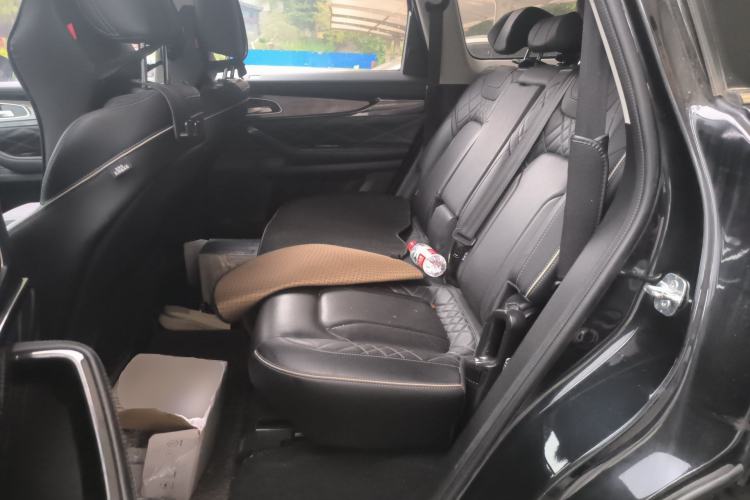 Used EXEED Lanyue 2021 400T Two-Wheel-Drive Xingrui Pro Edition 7-Seater Left Rear Seat