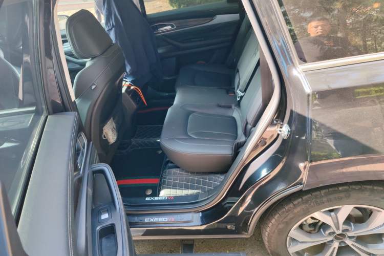 Used EXEED Lanyue 2021 400T Four-Wheel Drive Starlight Pro Edition 7 Seats Left Rear Seat